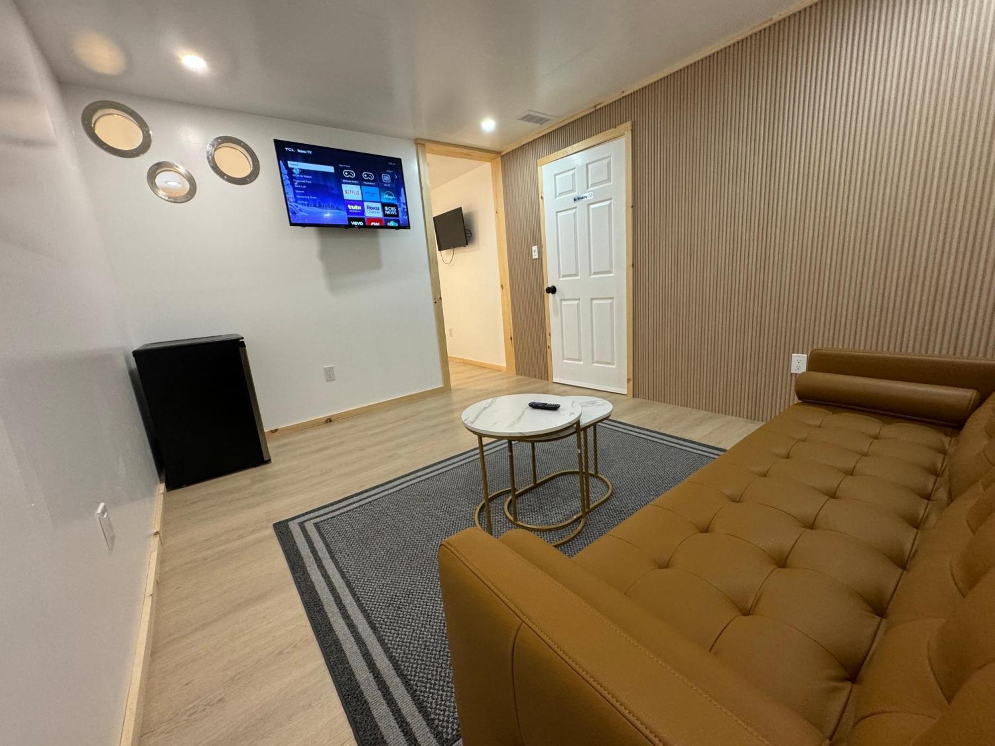 Private Entrance, Private Bathroom, Bedroom And Workspace Ottawa Buitenkant foto